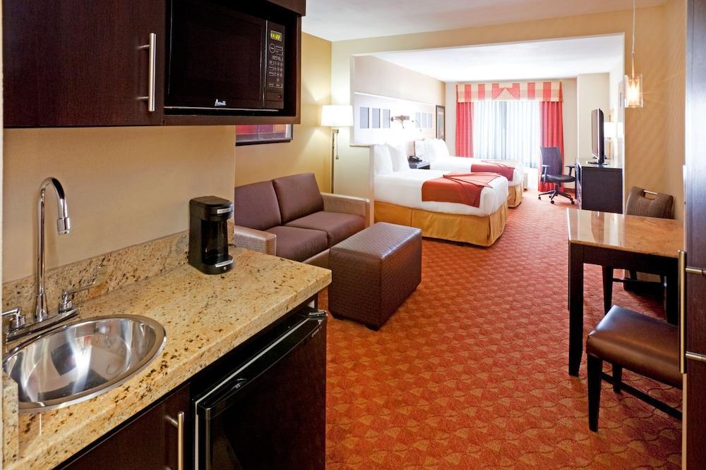 Holiday Inn Express Hotel & Suites Plano West - Frisco By Ihg Bagian luar foto