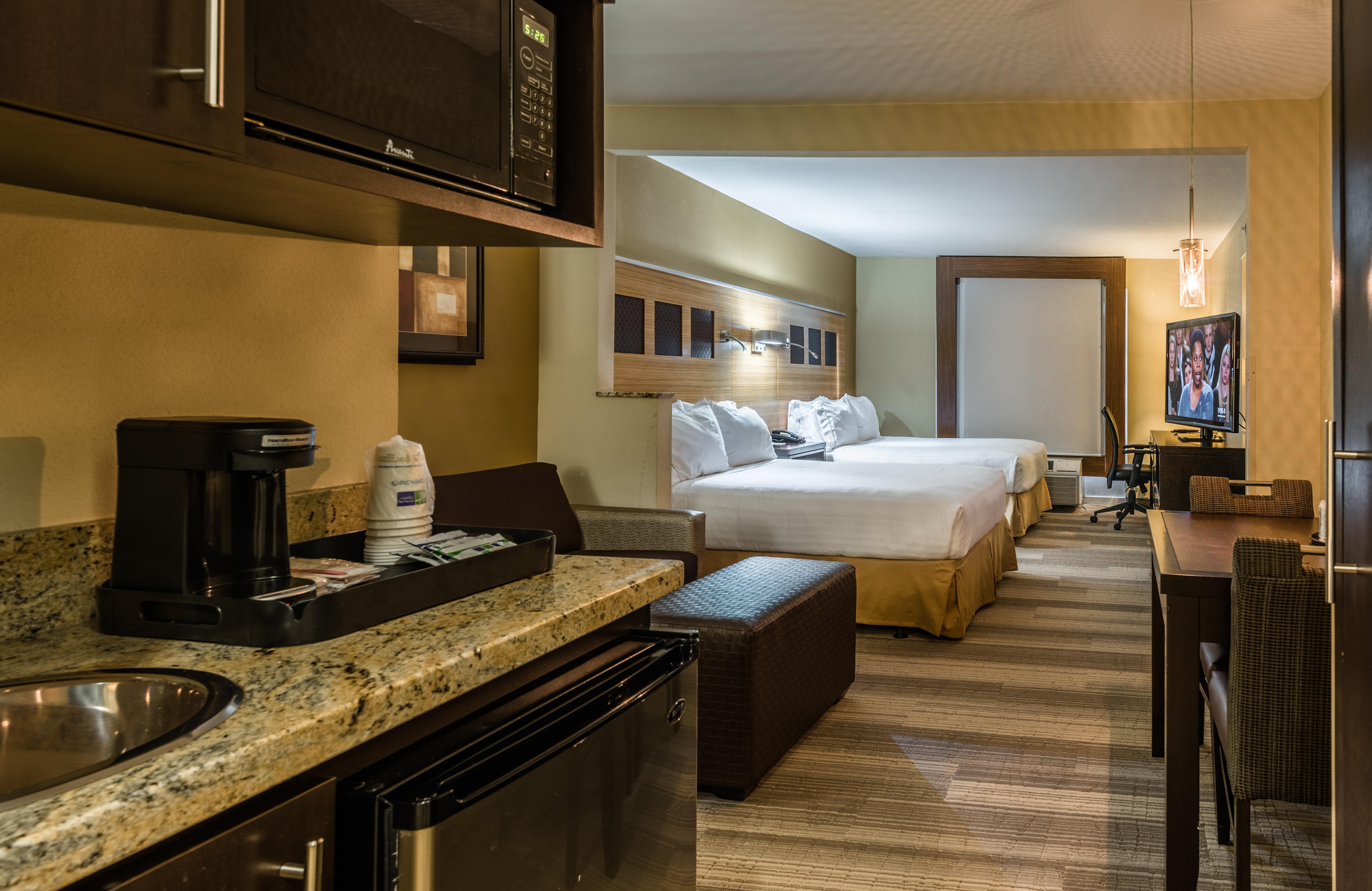 Holiday Inn Express Hotel & Suites Plano West - Frisco By Ihg Bagian luar foto