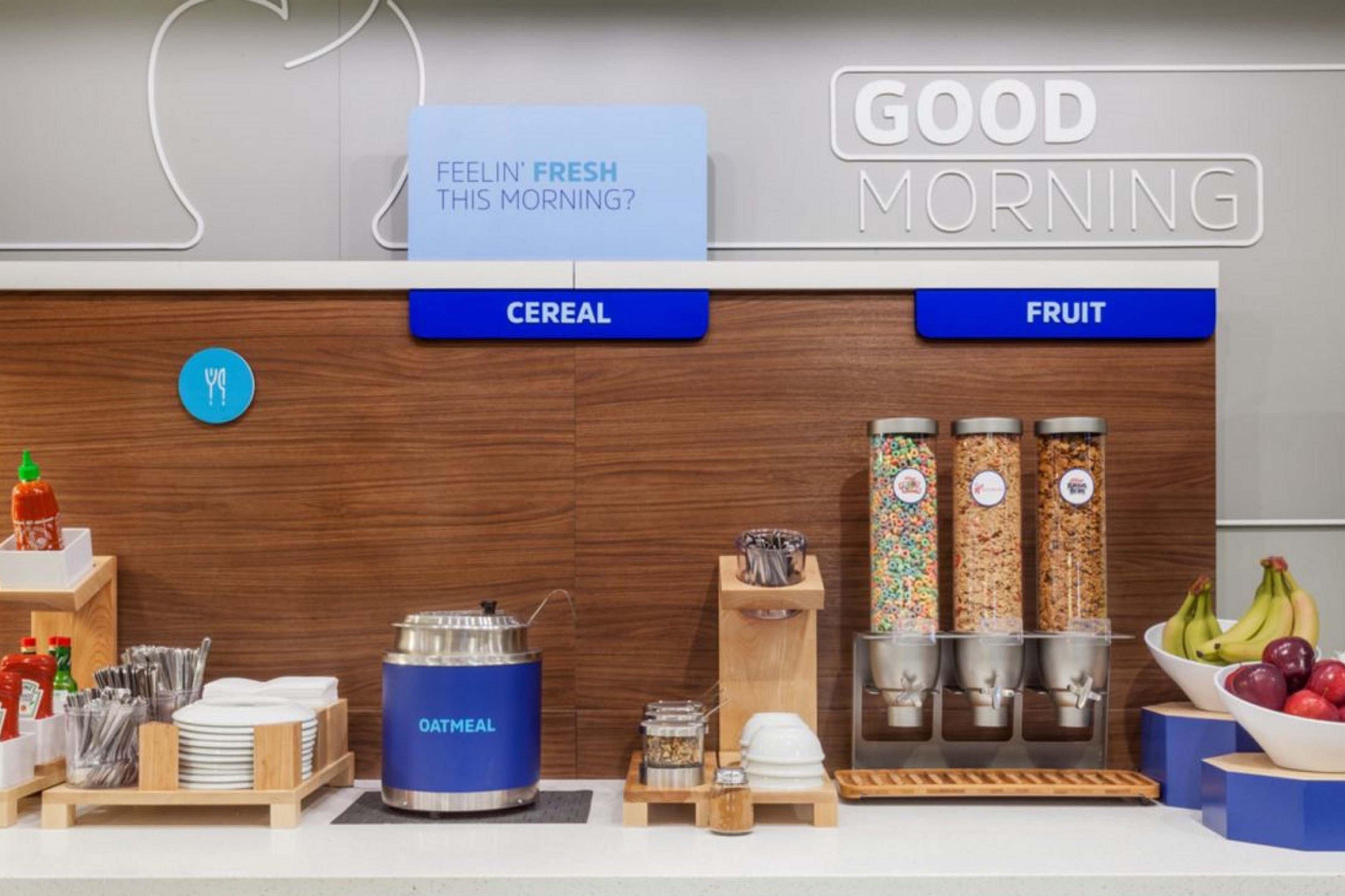 Holiday Inn Express Hotel & Suites Plano West - Frisco By Ihg Bagian luar foto