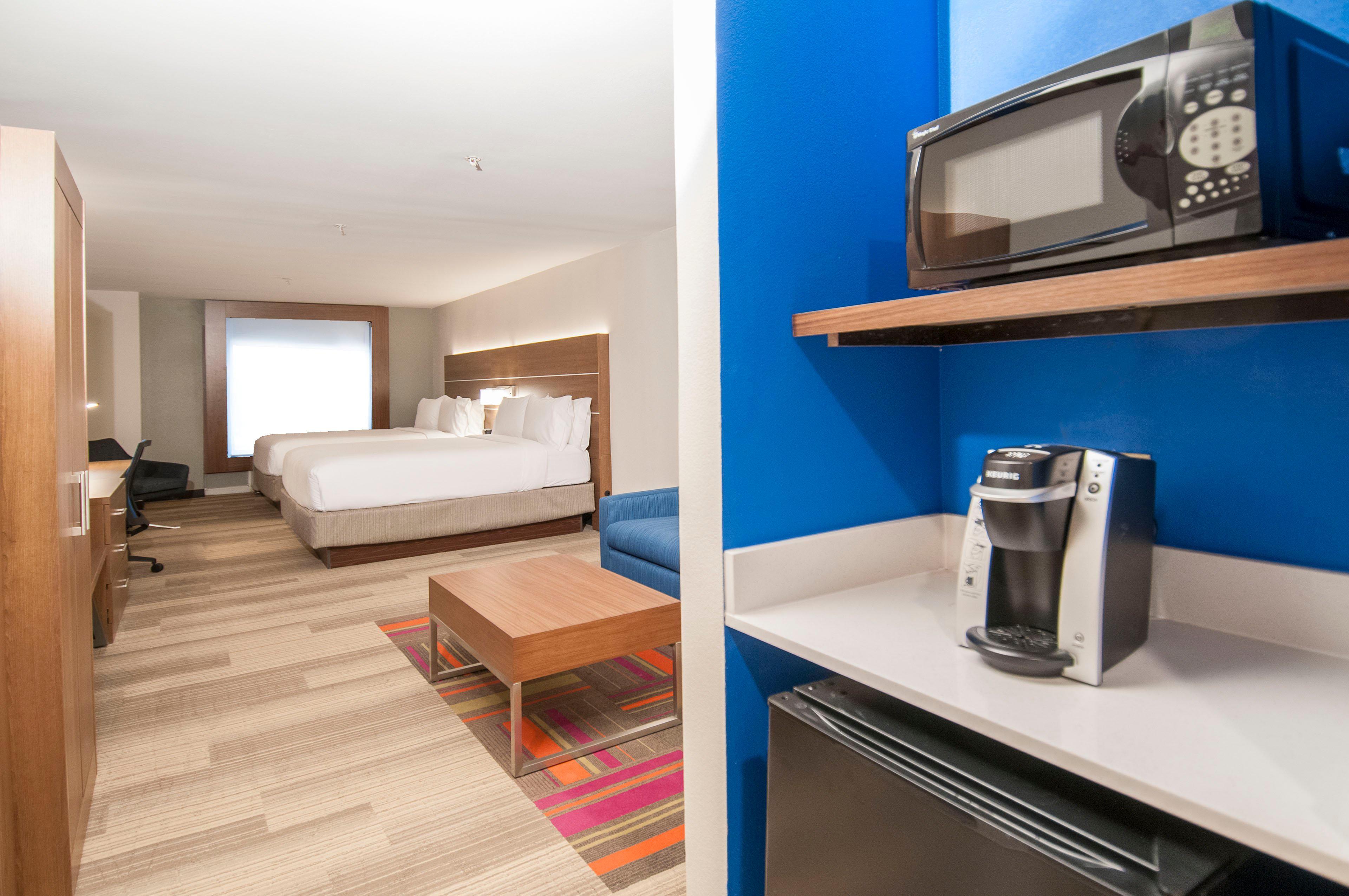 Holiday Inn Express Hotel & Suites Plano West - Frisco By Ihg Bagian luar foto