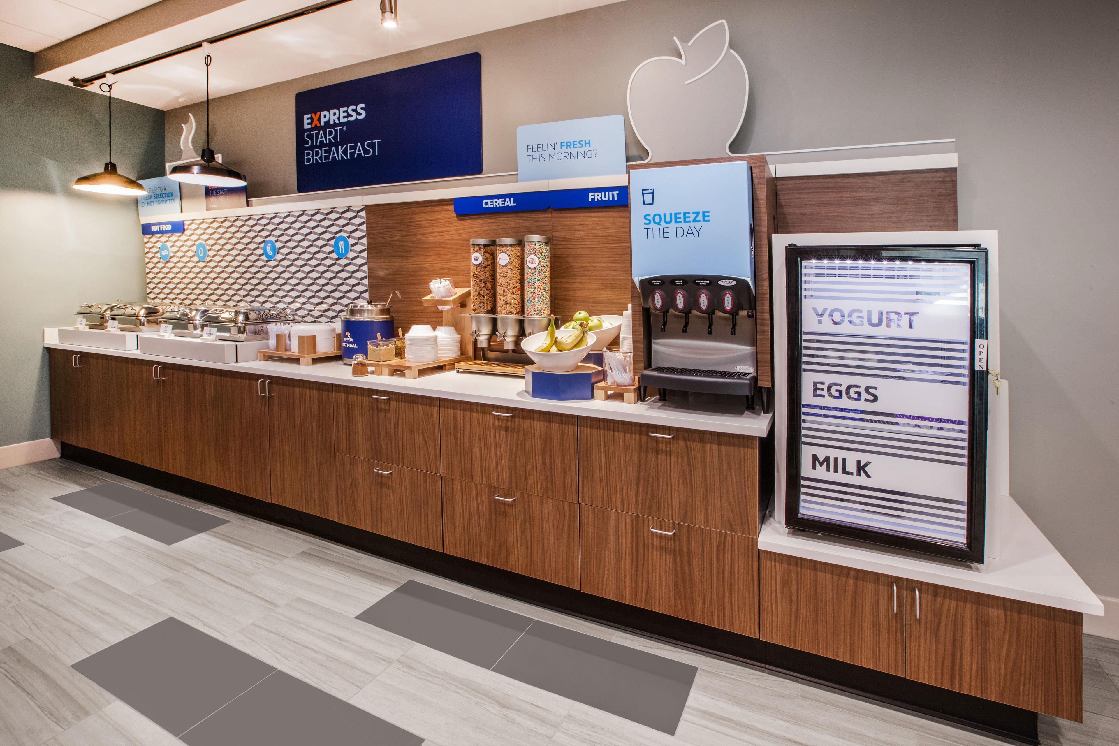 Holiday Inn Express Hotel & Suites Plano West - Frisco By Ihg Bagian luar foto