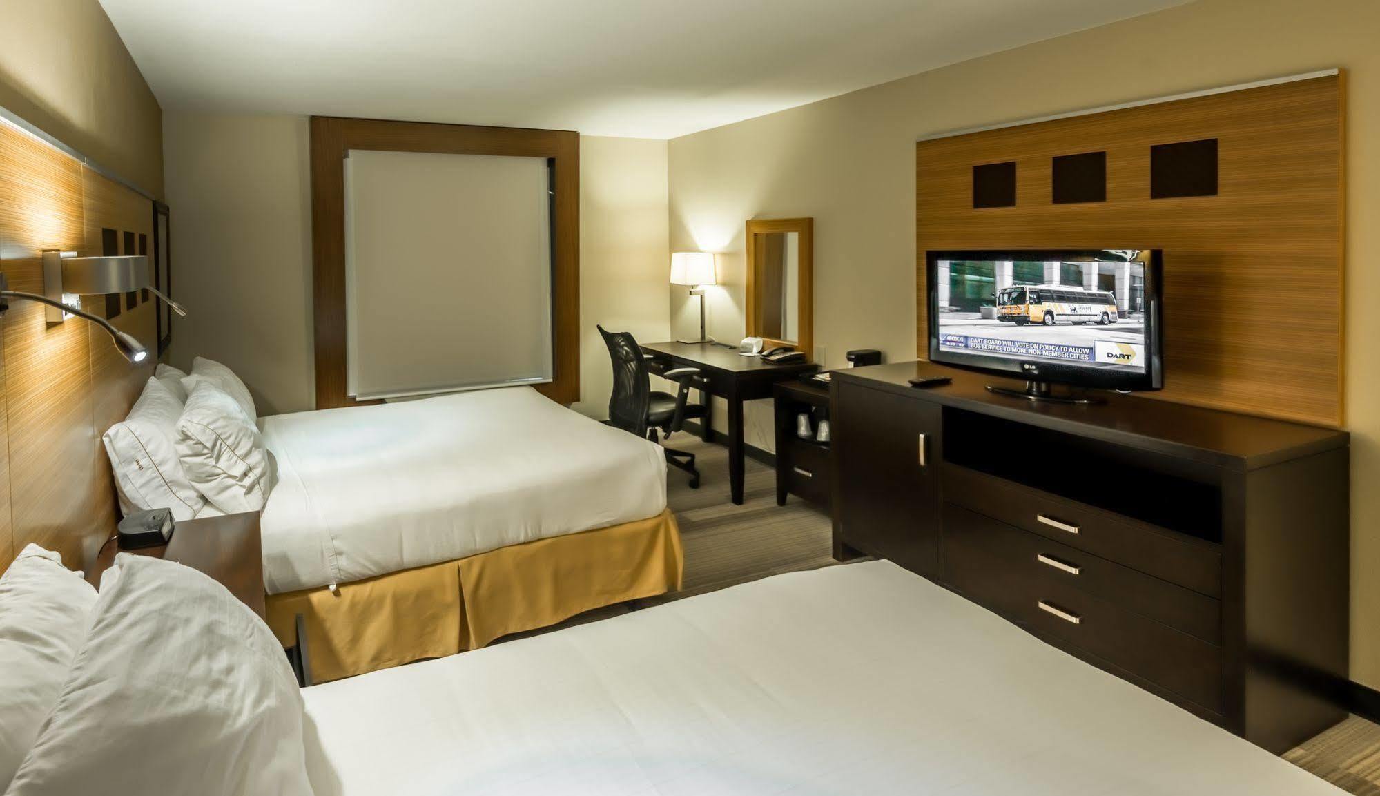 Holiday Inn Express Hotel & Suites Plano West - Frisco By Ihg Bagian luar foto